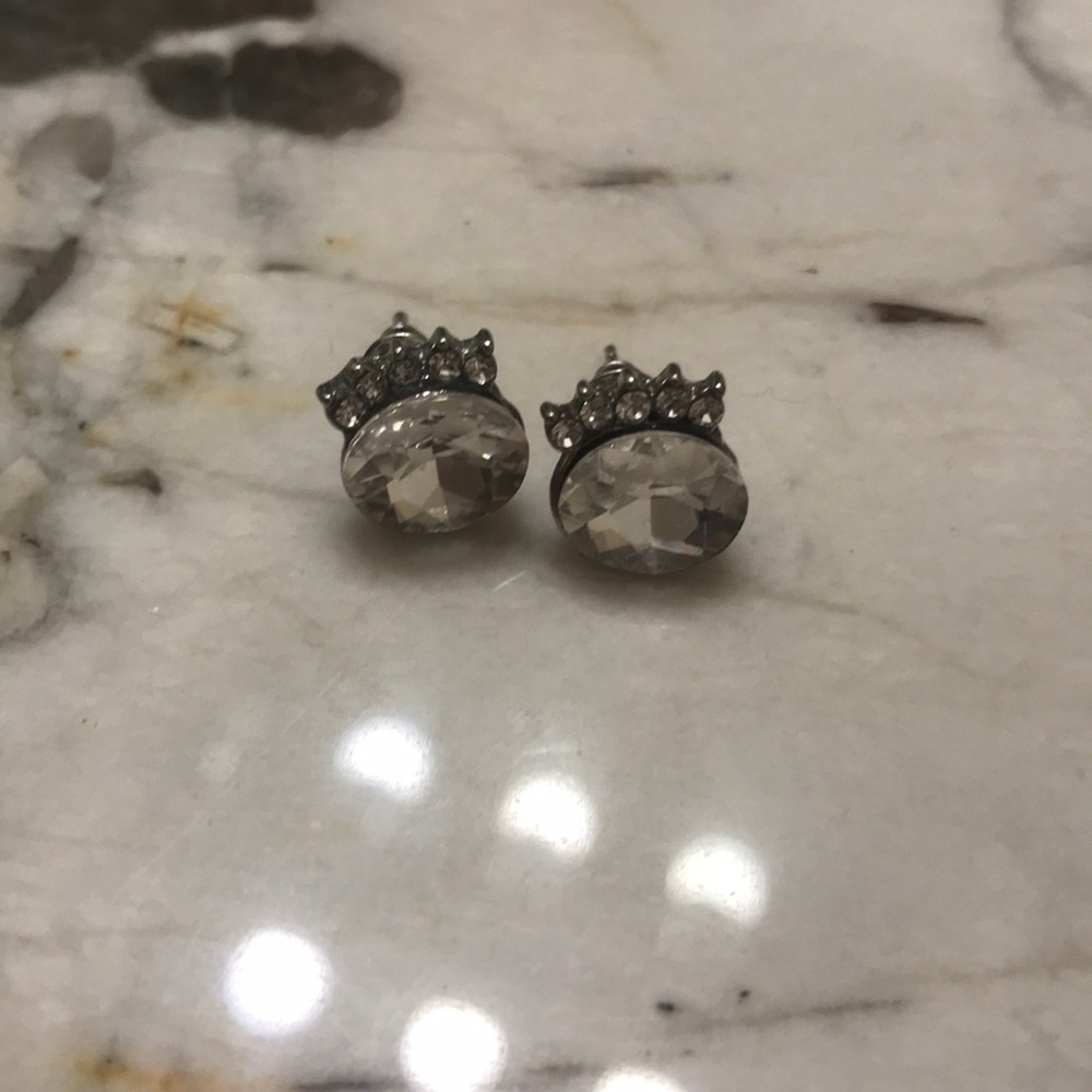 Crown earrings